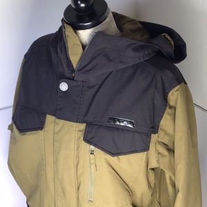 Burton White Dryride Snowboard Ski Jacket Black and brown size M
